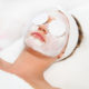 Gesichtsmaske und Peeling bei Mobile Kosmetik Massage Hamburg